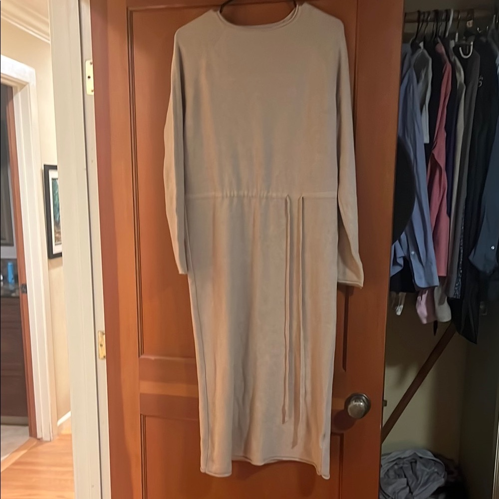 Elegant Cream Long Sleeve Dress